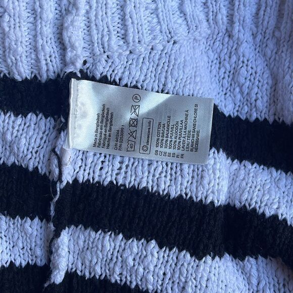 H & M Womens black /White Stripes Sweater Zip Back Cotton Round Neck - Picture 4 of 4